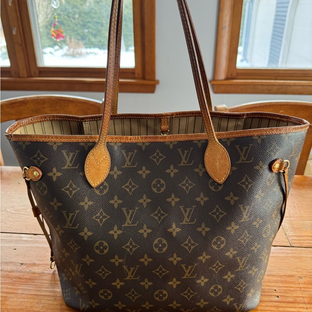 Louis Vuitton Monogram Tote Bag